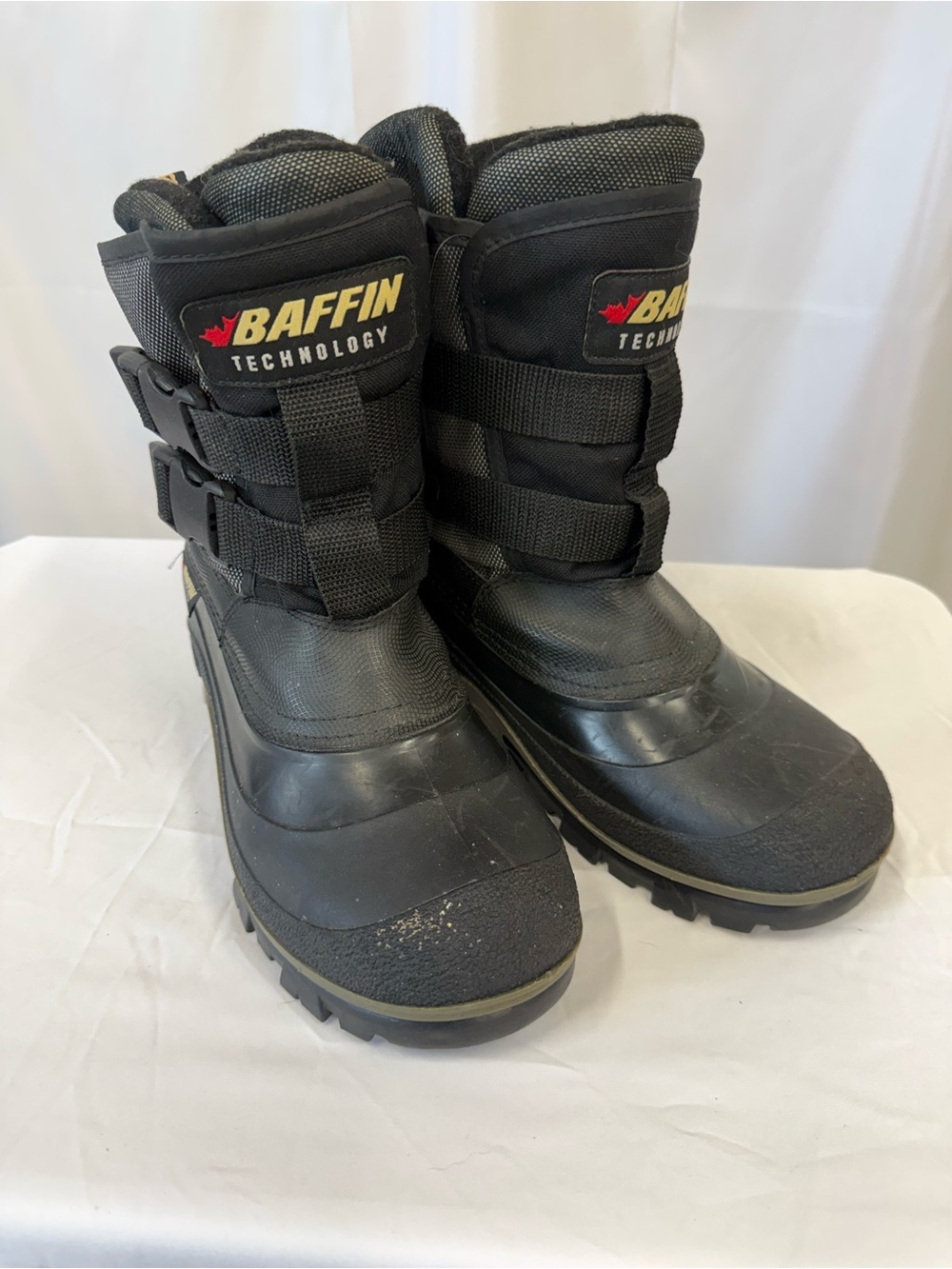 Baffin Eiger polar boots Men’s 7 Women’s 9 snow extreme cold waterproof